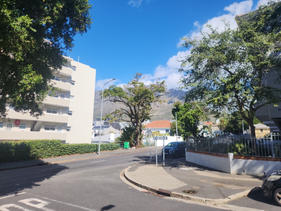 3 Bedroom Property for Sale in Tamboerskloof Western Cape